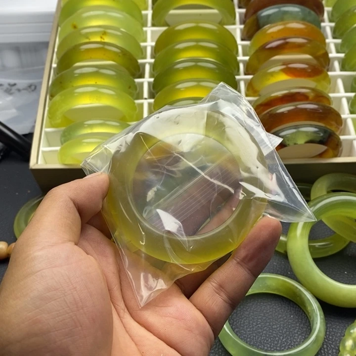 懒***憩蛇纹石玉合金手镯