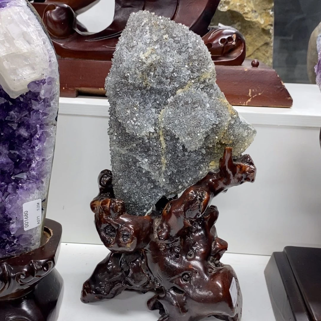 未镶嵌水晶大型摆件（非配饰）