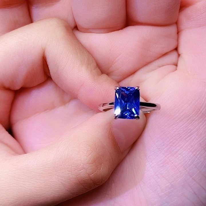 银S925镶嵌戒指蓝宝石