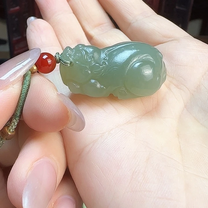 和田玉未镶嵌颈饰定制发货