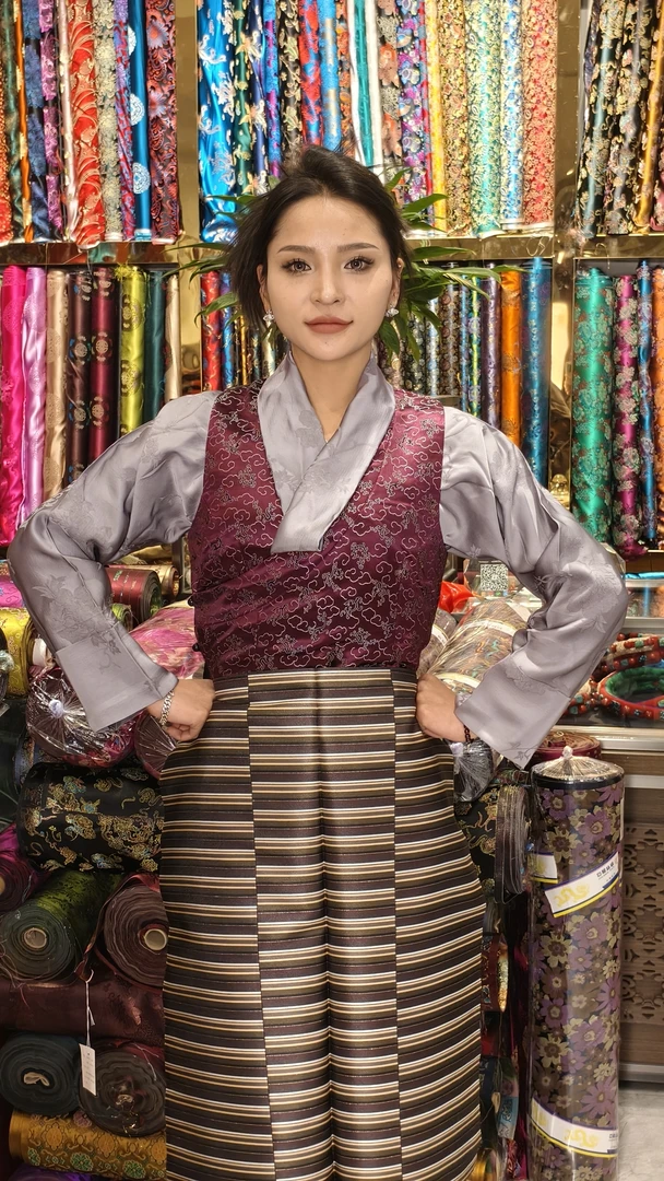 坚桑玛春夏新款藏装