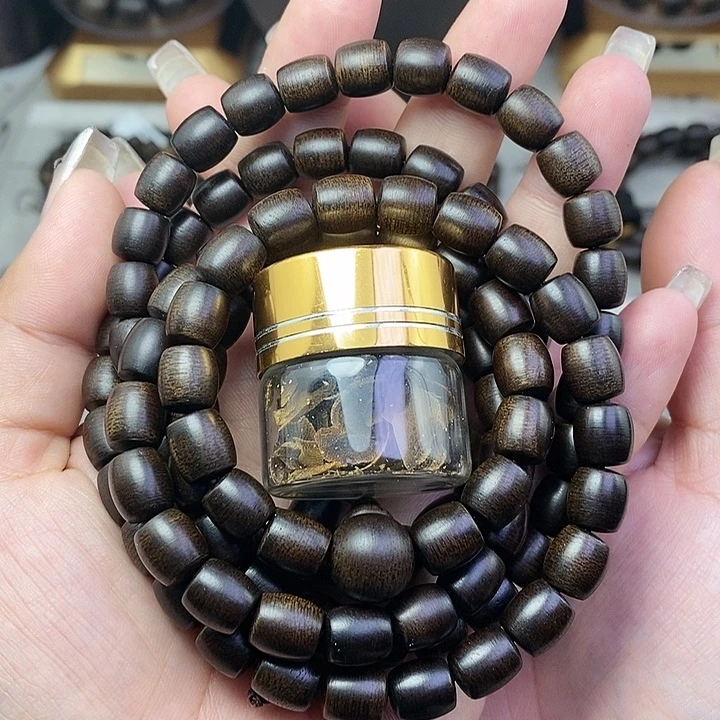 沉香碎屑沉香梓*越南芽庄白棋楠0.8桶珠