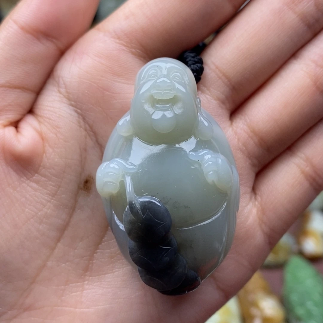 和田玉（糖玉）未镶嵌颈饰