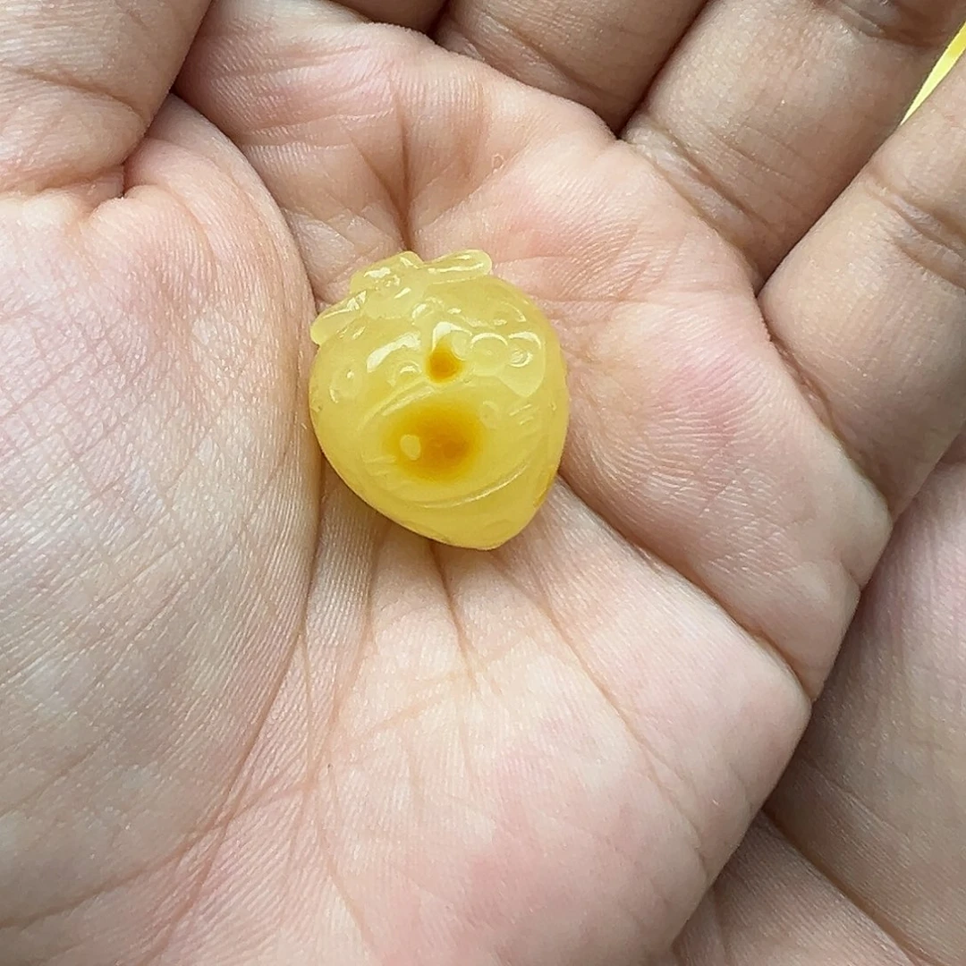 琥珀未镶嵌珠宝奇石草莓打孔不退换