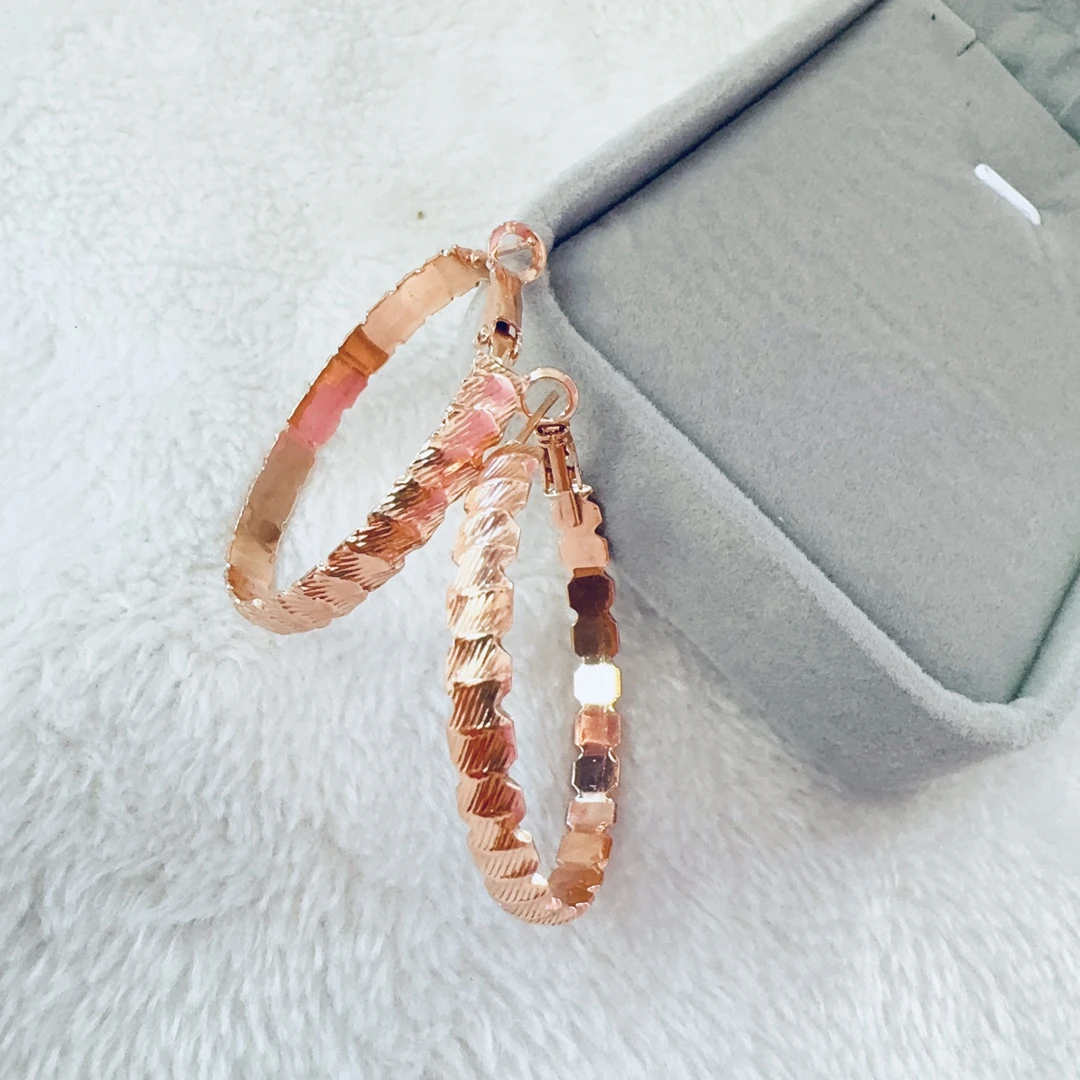 铜合金耳饰 parilar新款玫瑰金色时尚气质百搭款耳圈素圈903