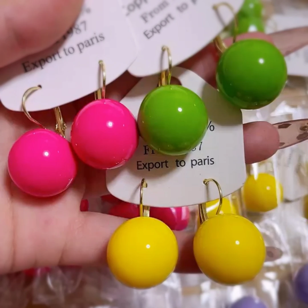 铜合金树脂耳饰 新款爆款糖果色耳环高级设计时尚耳扣多巴胺黄色