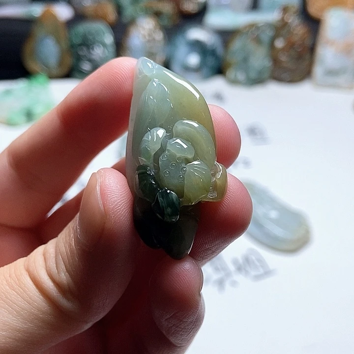 翡翠未镶嵌颈饰翡翠a货