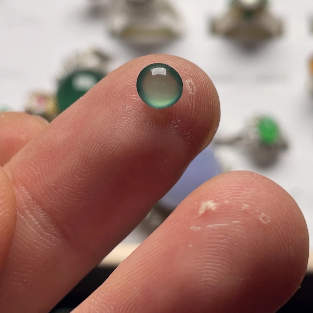 翡翠未镶嵌戒指翡翠