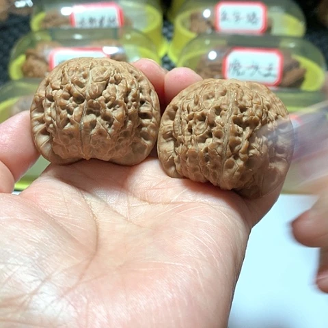 吊坠文玩核桃全品血麒麟