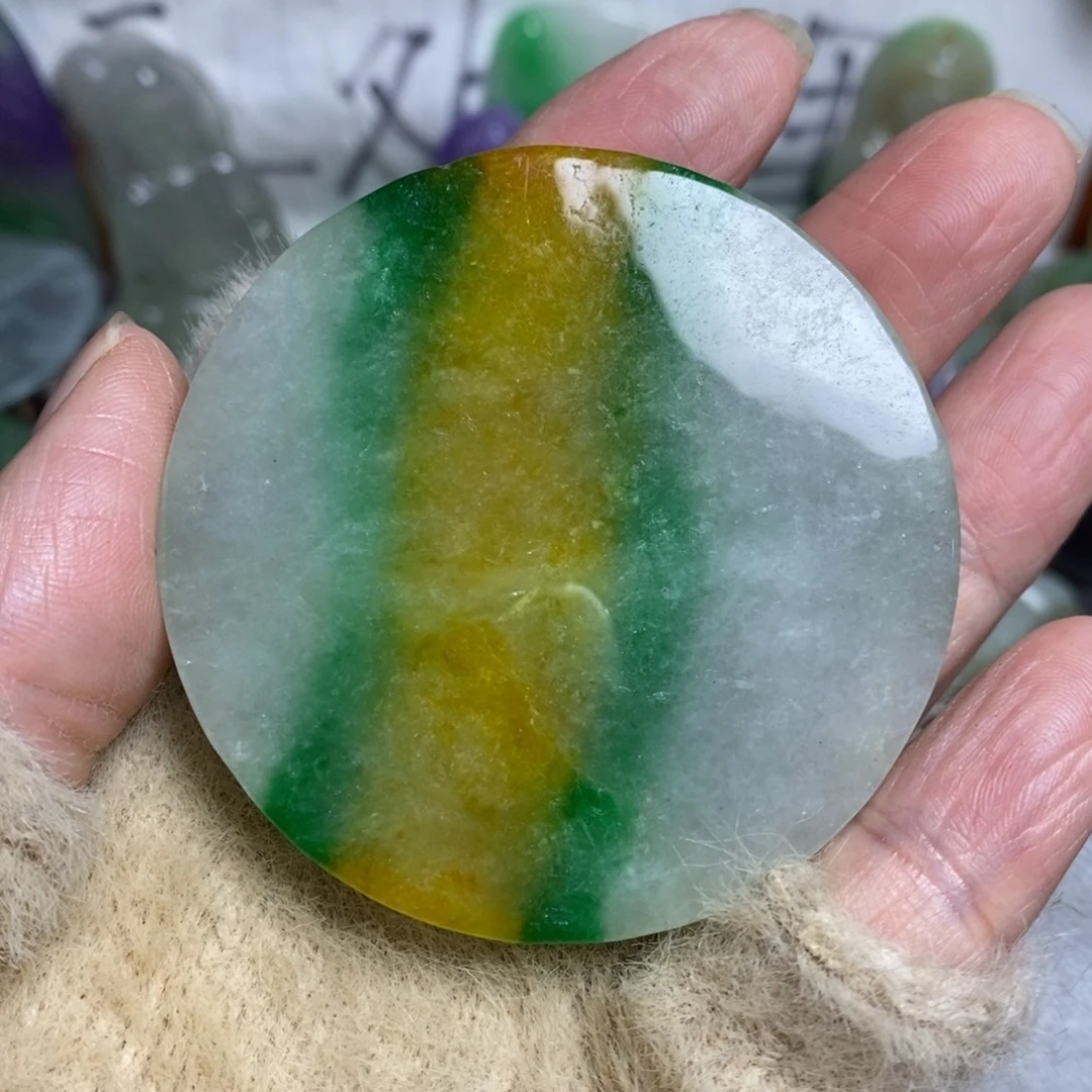 和田玉（糖玉）未镶嵌颈饰