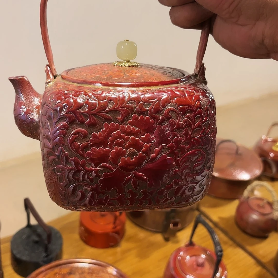 红牡丹壶新手工锻打工艺