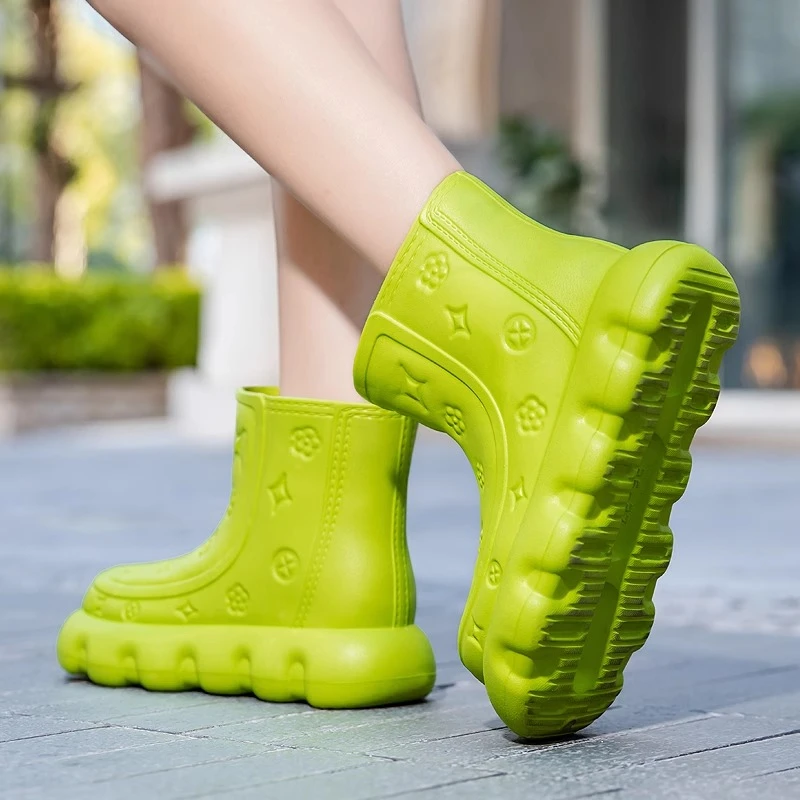 牛油果绿丑萌雨鞋女夏季水鞋夏天时尚低筒防水防滑踩水鞋洋气雨靴