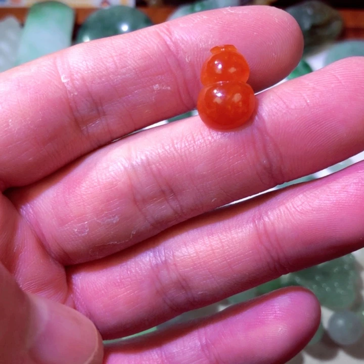 翡翠未镶嵌颈饰天然a货翡翠