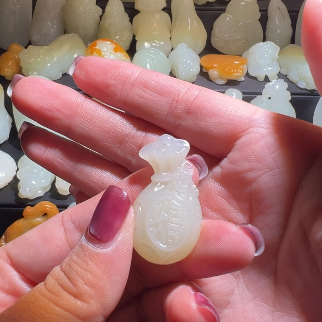 颈饰未镶嵌和田玉昕*烨