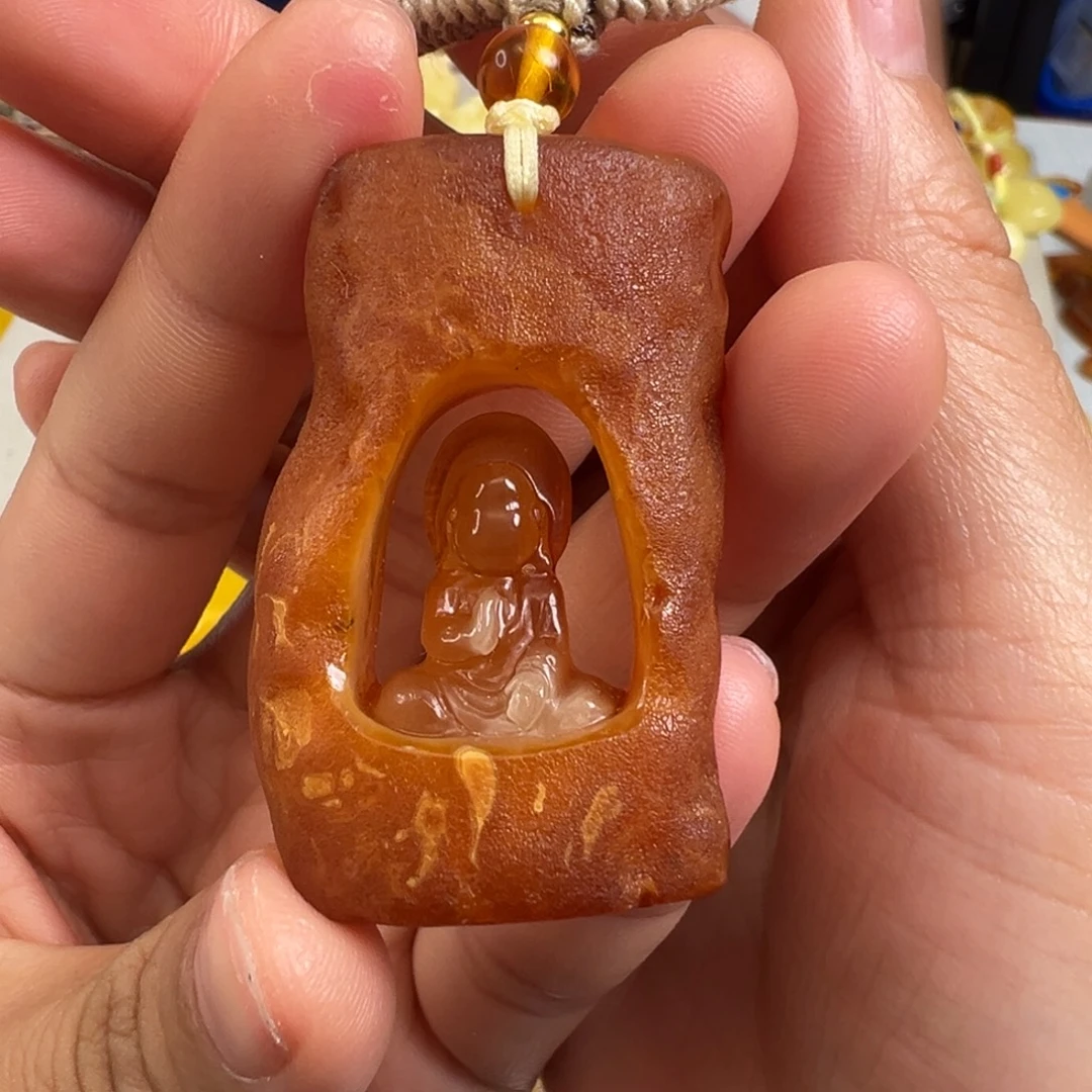 琥珀未镶嵌裸石琥珀