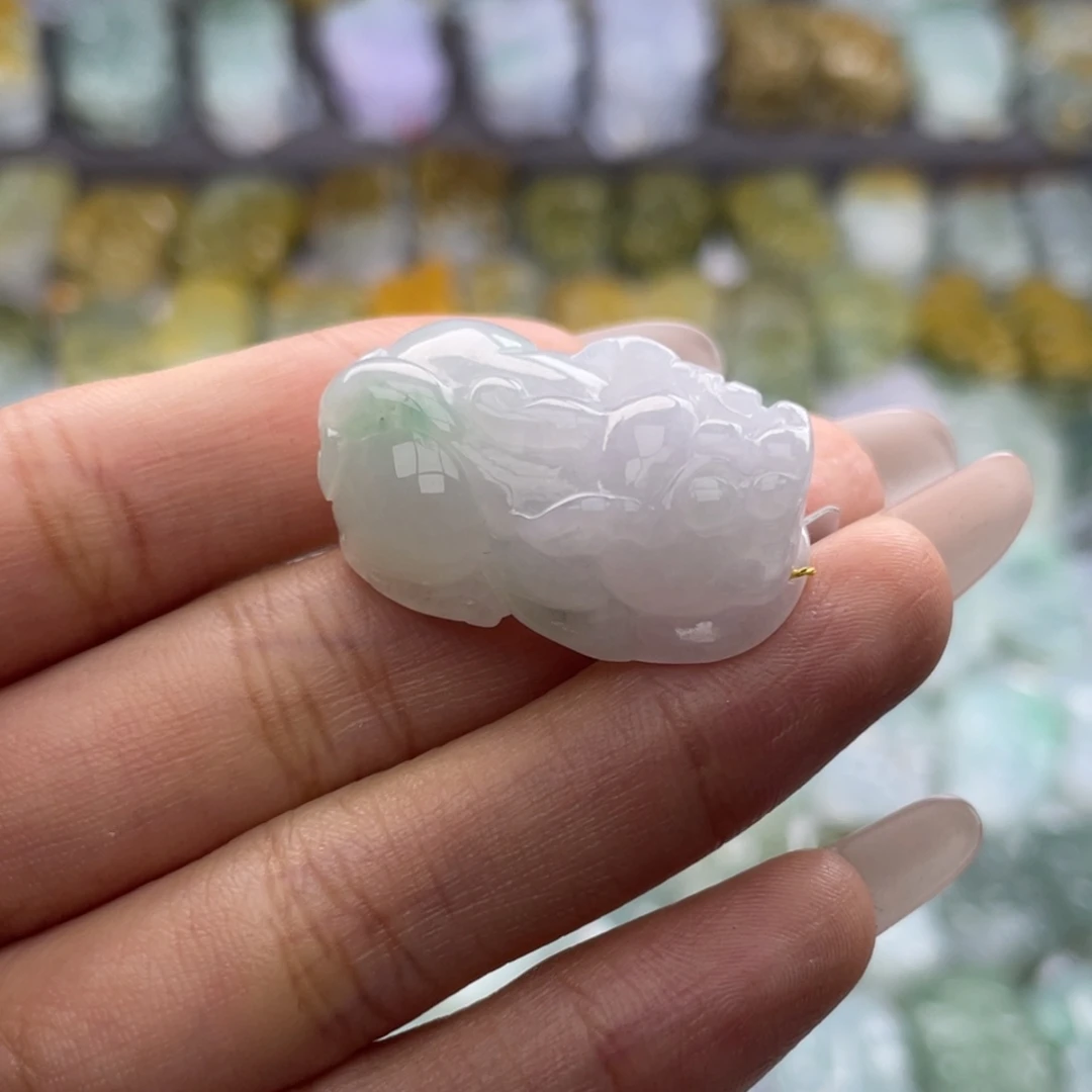 颈饰未镶嵌翡翠貔貅