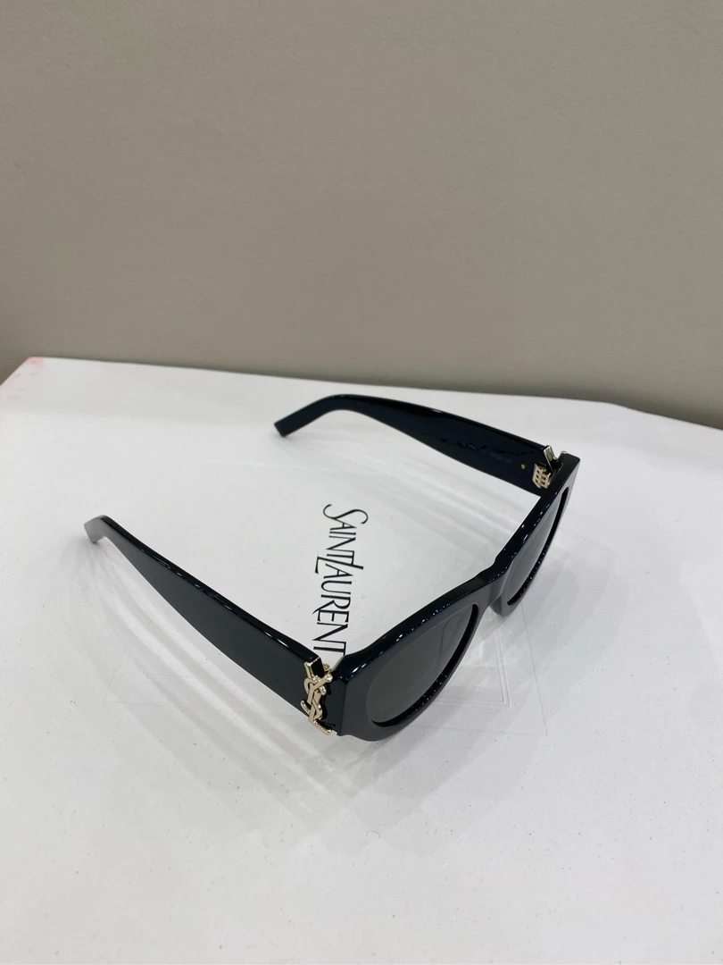 全新未使用 YSL/圣罗兰 圣罗兰 Logo标志黑金太阳镜 蝶形 爆款