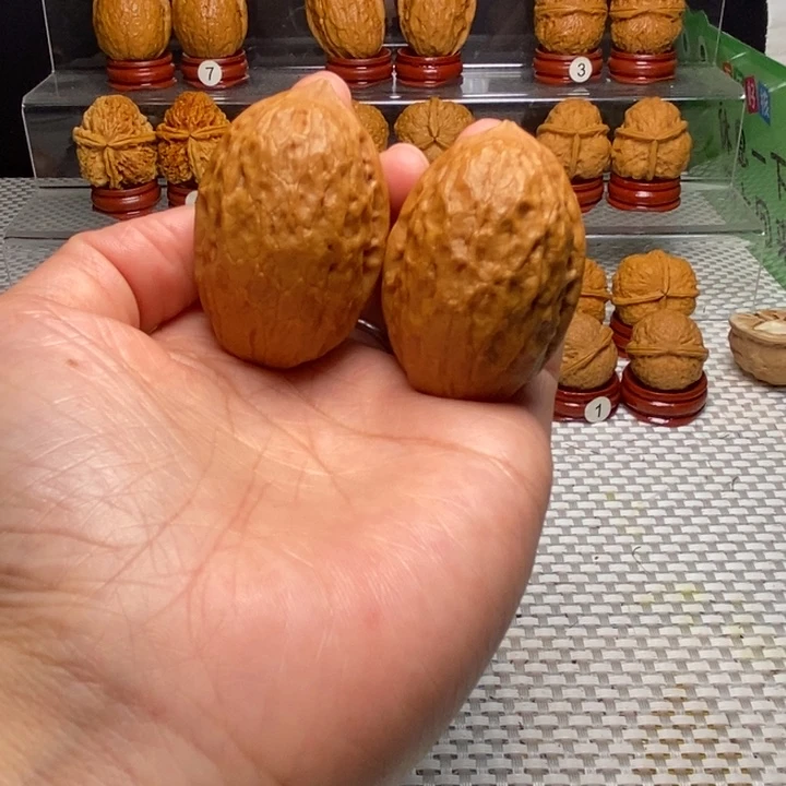 把件文玩核桃39金手指