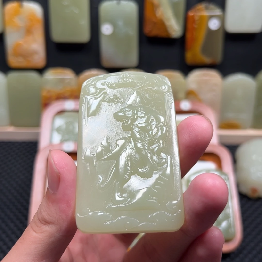 新疆昆仑山料 方解石玉
