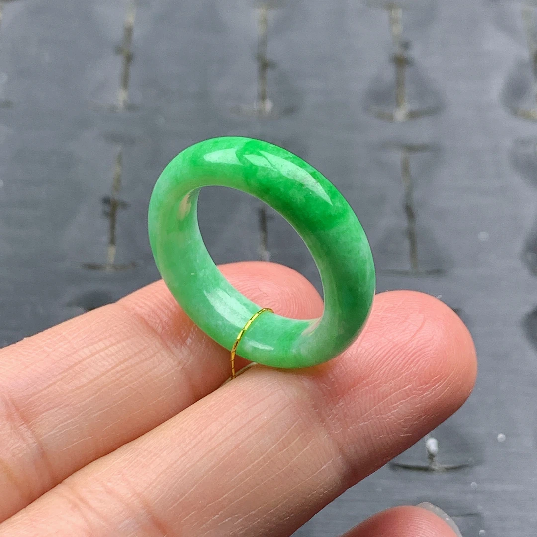 14号缅甸天然A货翡翠 T737内径17/5.6/3.6mm 满绿戒指素圈