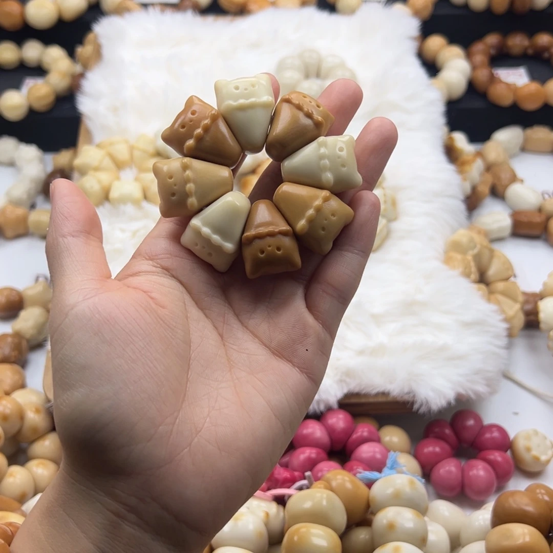 吊坠白玉菩提多宝8颗