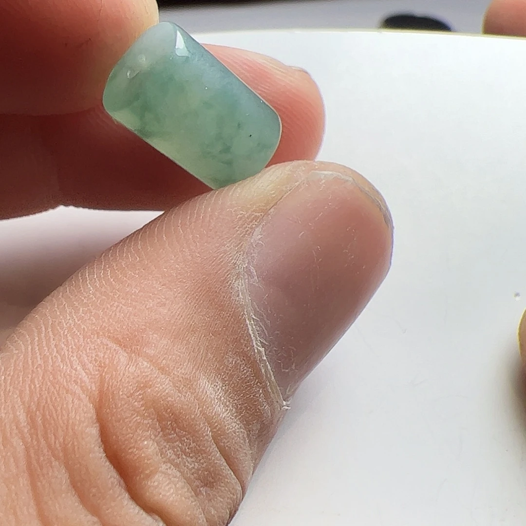 翡翠散珠翡翠桶珠子