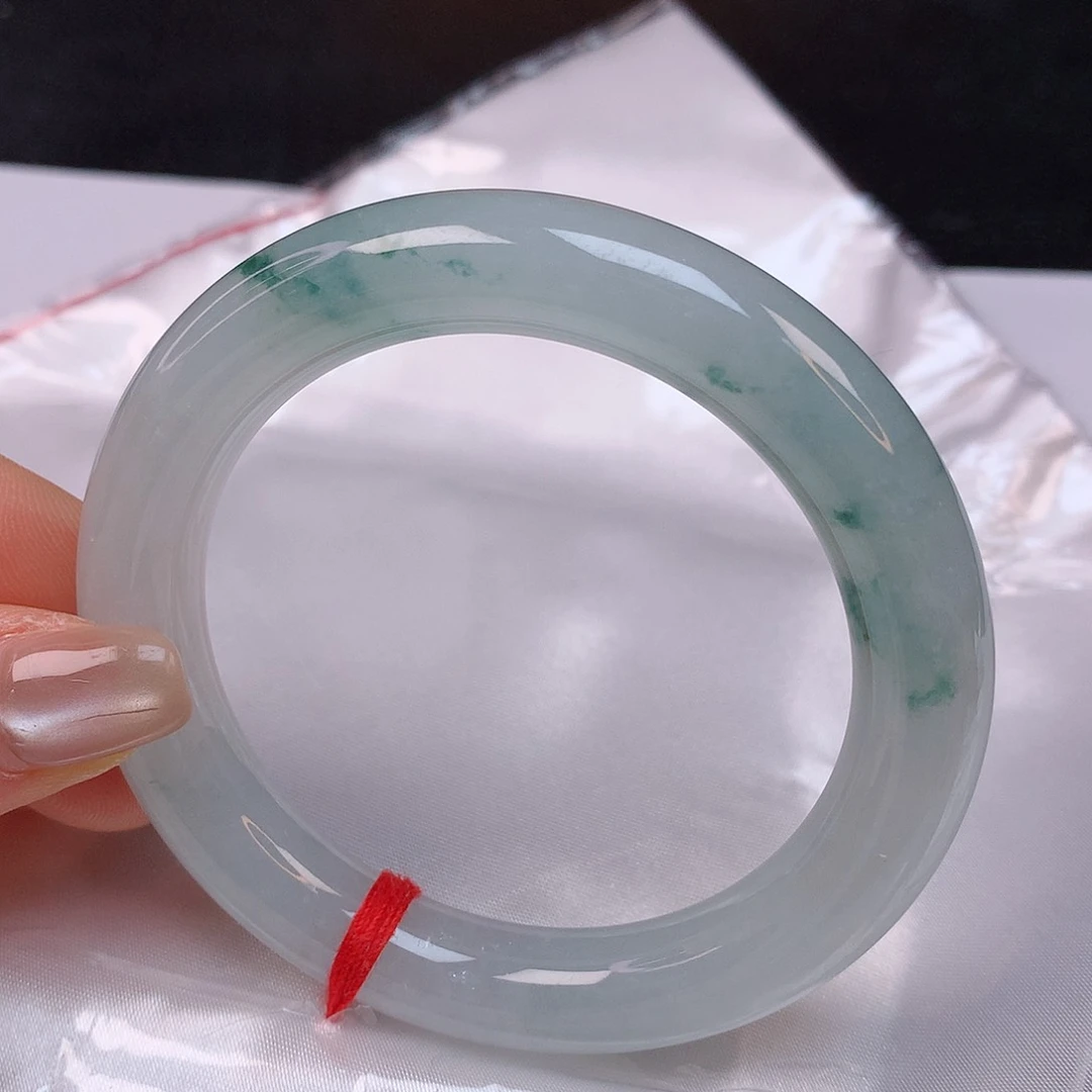 【闪购商品】翡翠手镯未镶嵌53圆条手镯