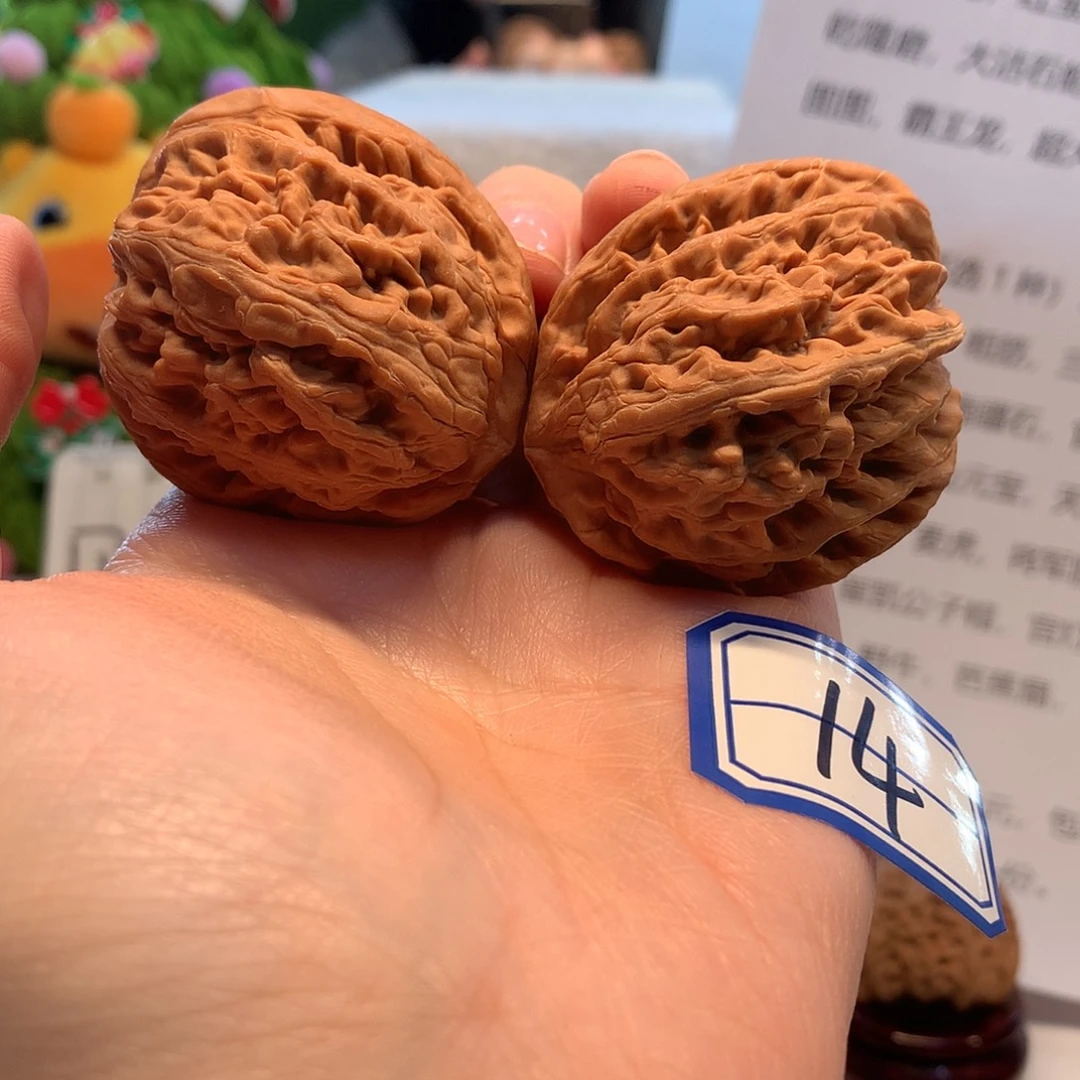 吊坠桃核44尺红锦鲤天残