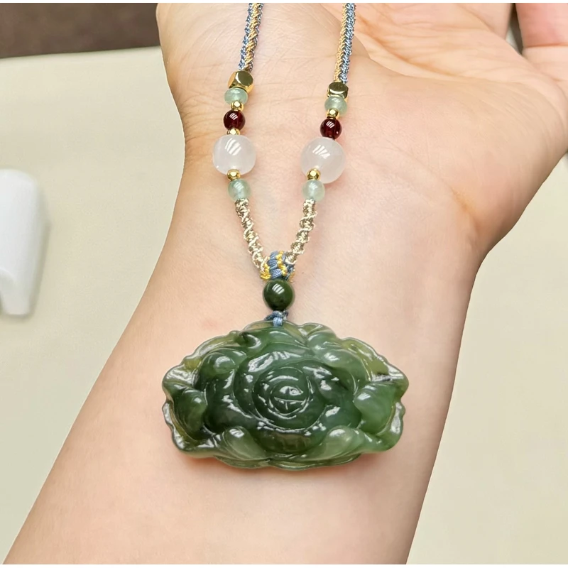 人间富贵花·和田玉碧玉牡丹花吊坠(微瑕)