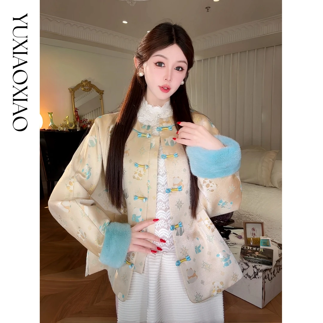 余潇潇【古韵熊猫】桑蚕丝混纺提花撞色水貂袖口盘扣圆领国风外套