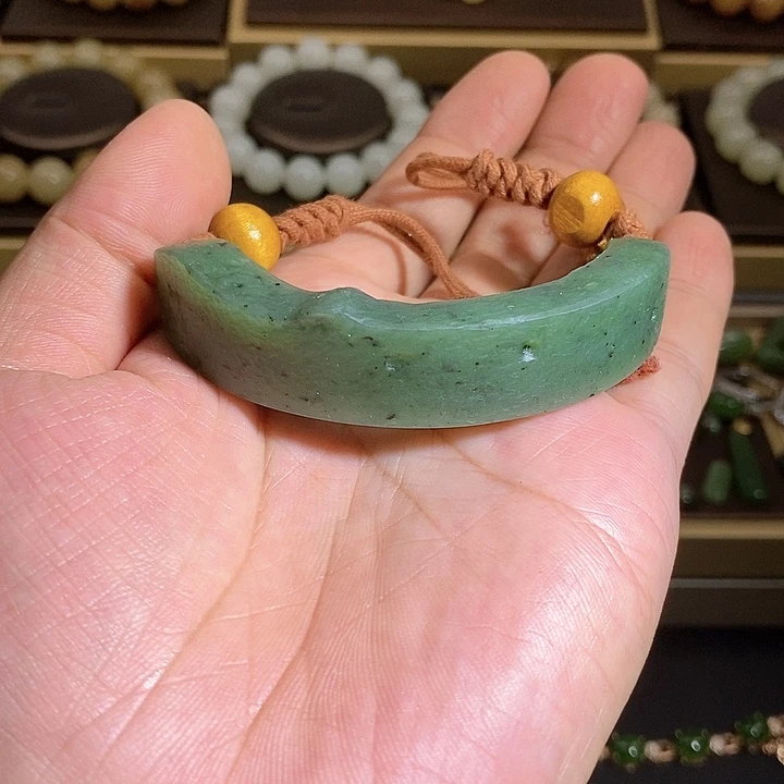 【闪购商品】未镶嵌手绳和田玉（碧玉）