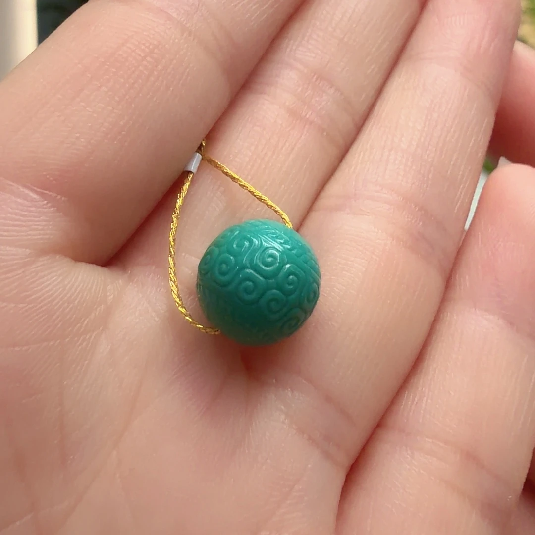 绿松石未镶嵌颈饰