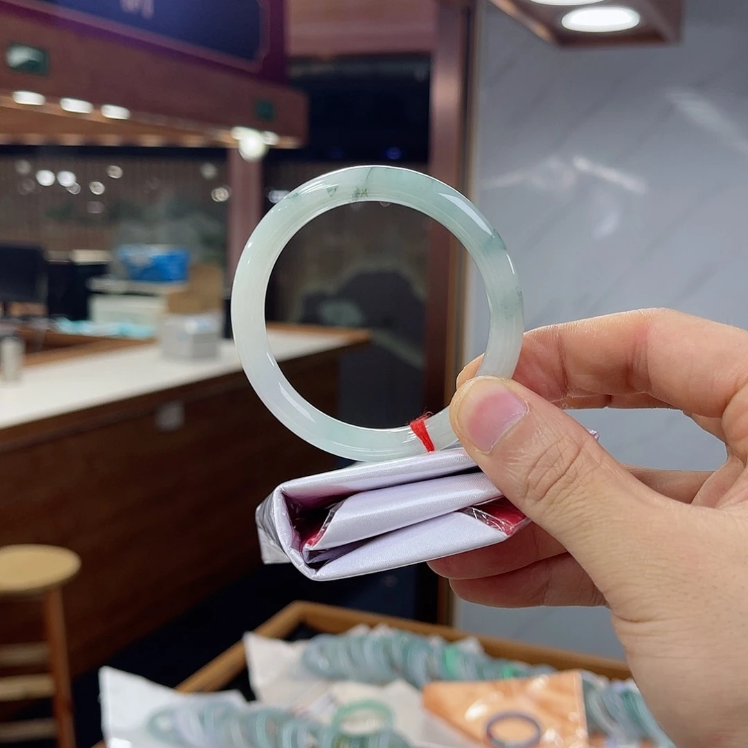 翡翠手镯未镶嵌纯天然缅甸翡翠A货