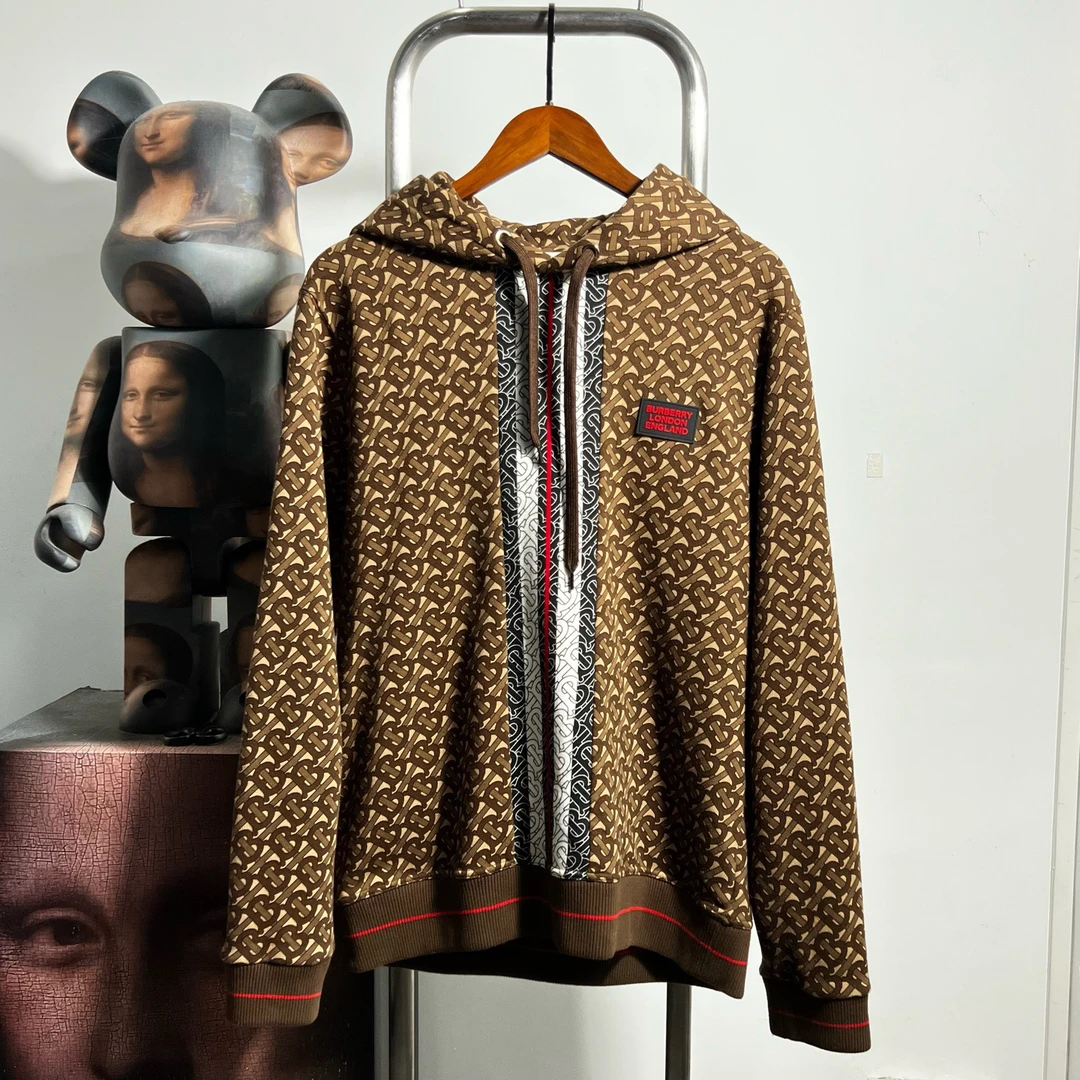 99新 BURBERRY/博柏利 帽衫 V1008尺码：S胸围58衣长68