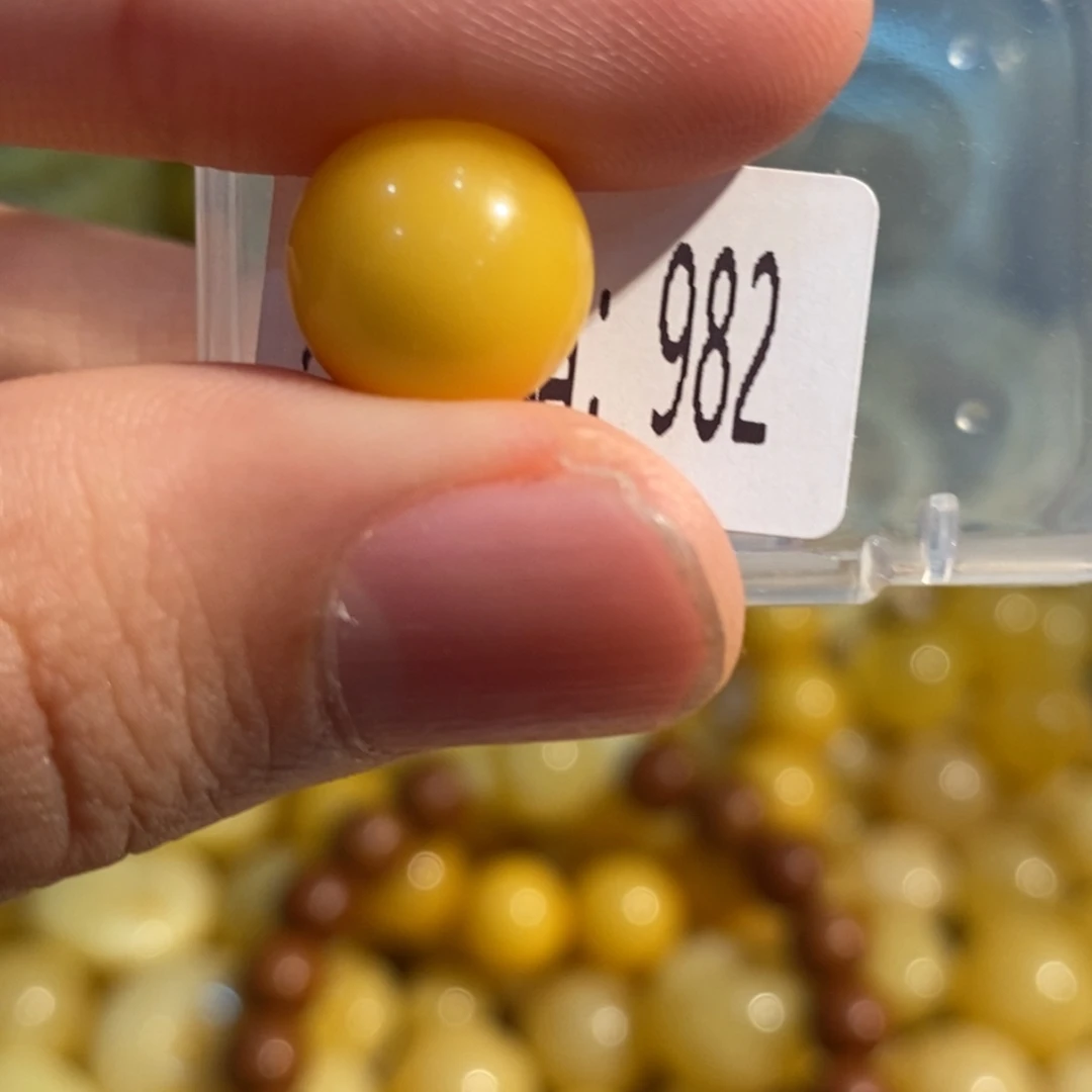 琥珀未镶嵌珠宝奇石982