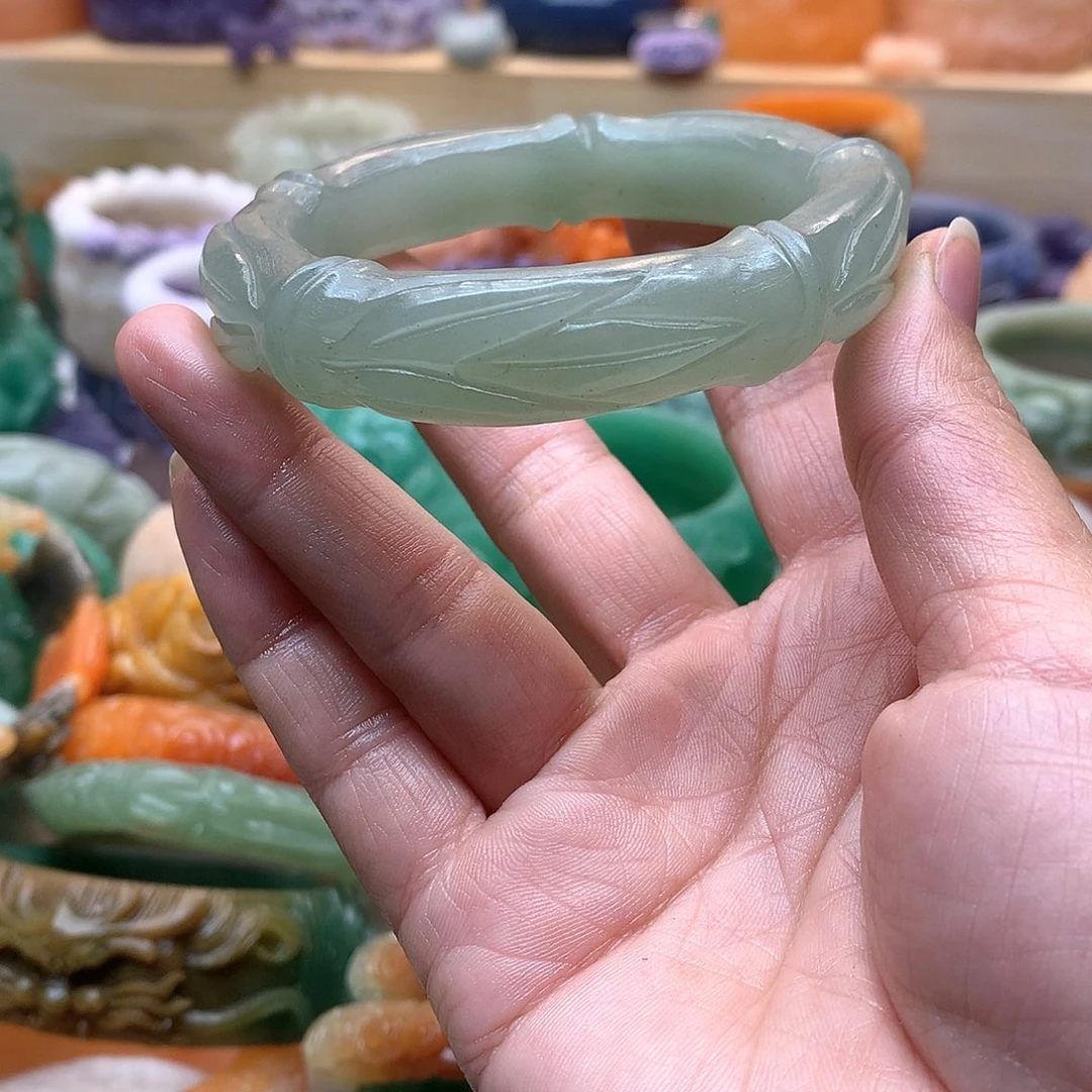 未镶嵌手镯石英质玉柠***.