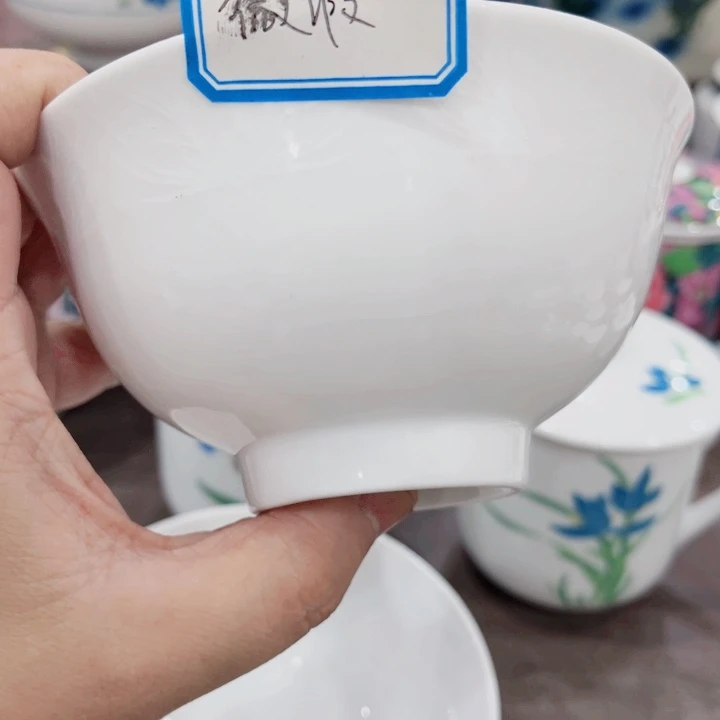 釉下五彩的瓷器和