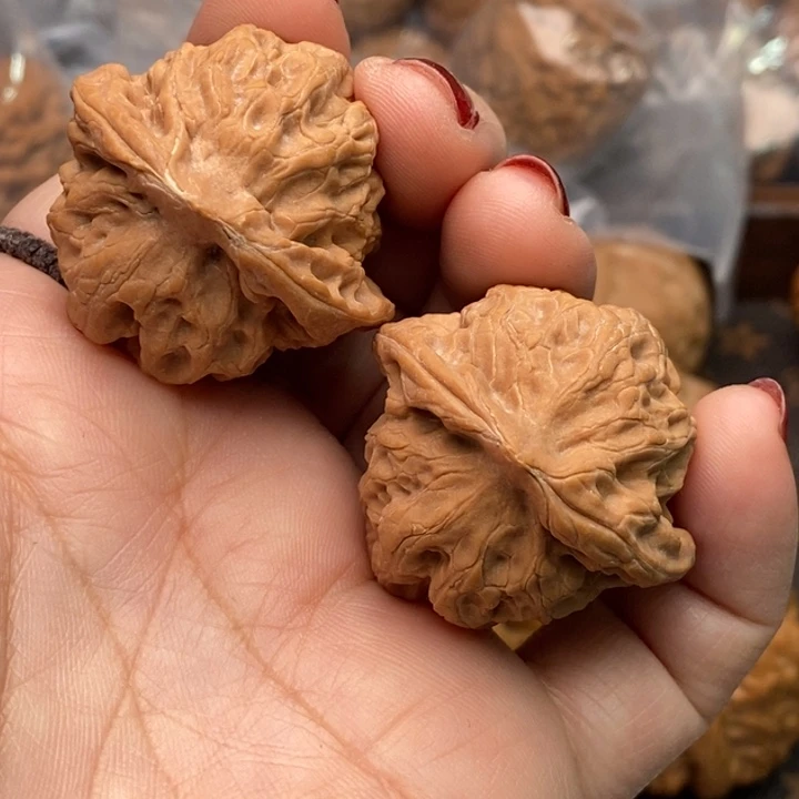 核桃佛肚37尺核桃