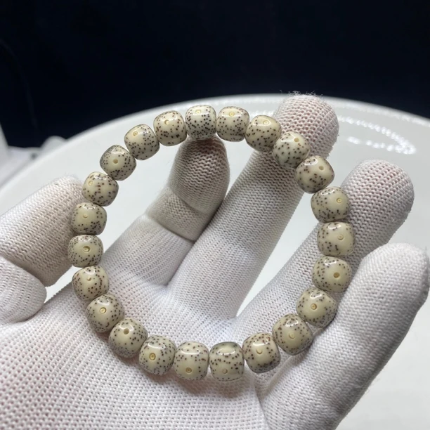 【一物一拍·福利】尺寸10*9骨瓷白·月留白·均星·星月菩提手串