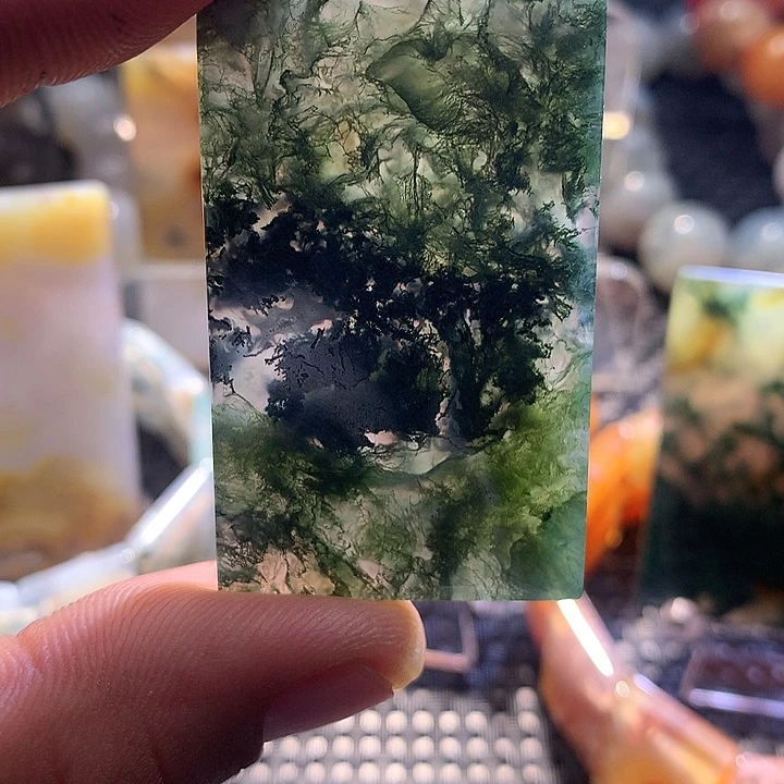 许***生玛瑙/玉髓颈饰未镶嵌