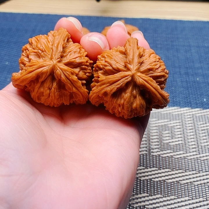 我***吊坠文玩核桃三棱