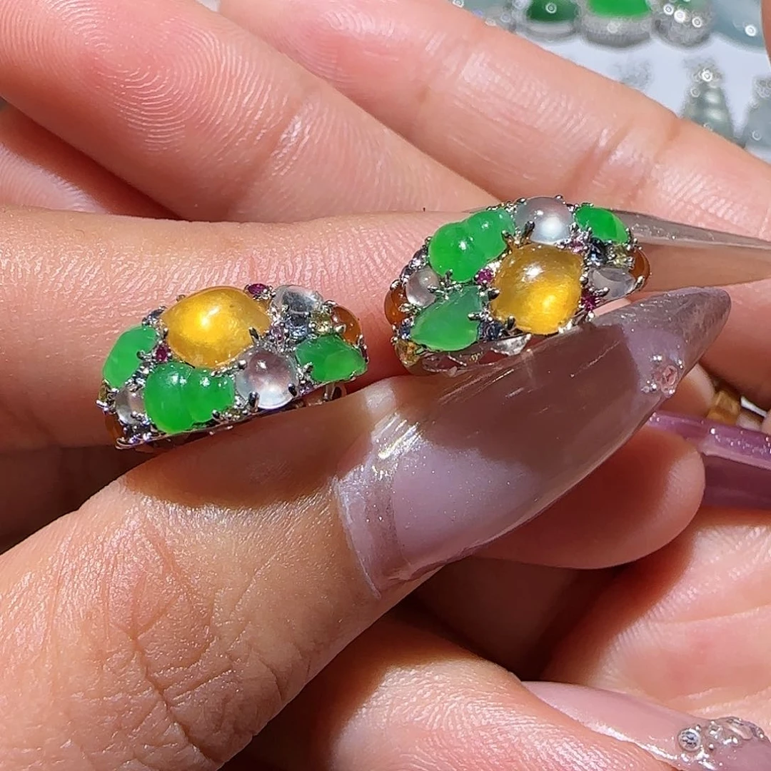 【闪购商品】18K金镶嵌翡翠耳饰天然