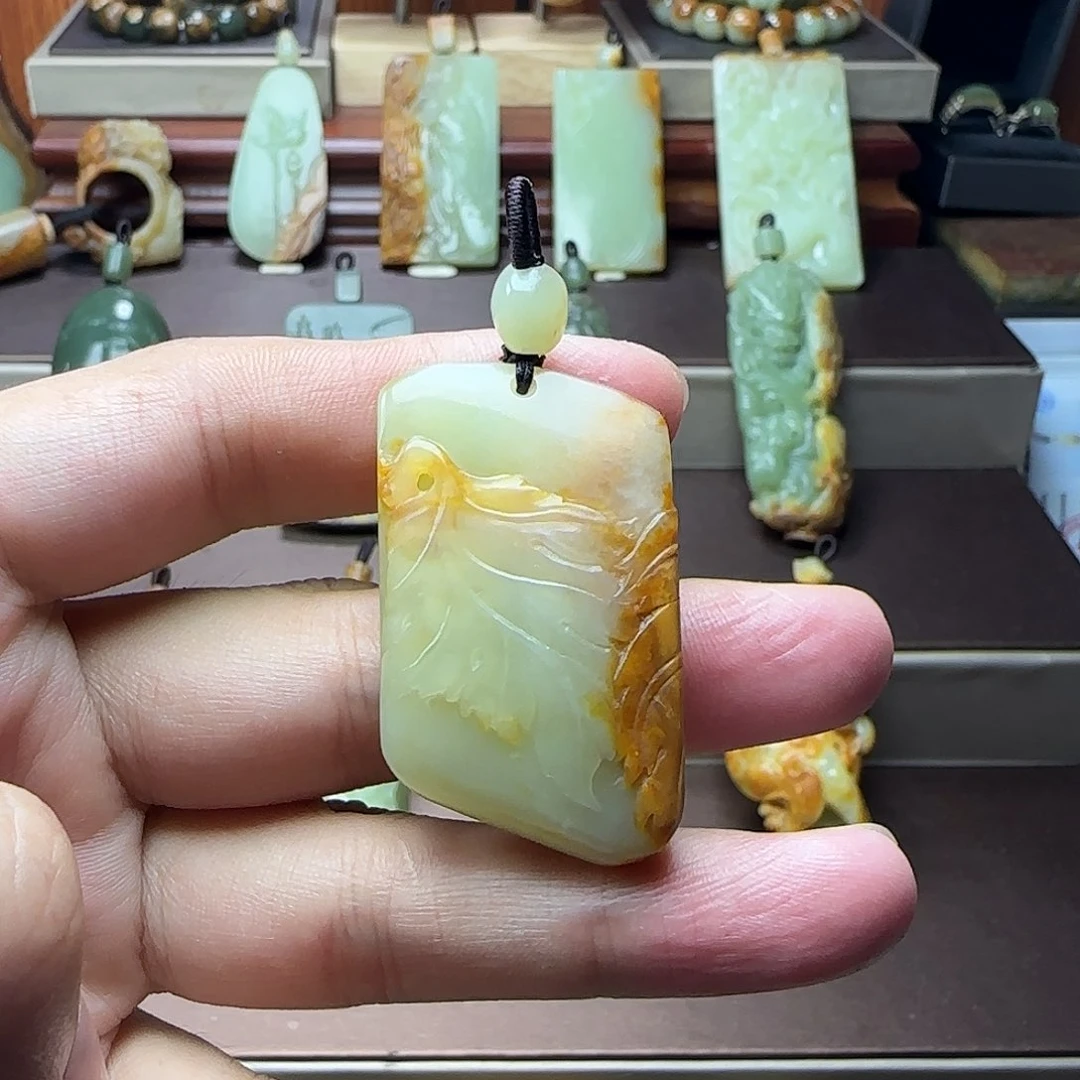 岫岩河磨玉（透闪石质玉）未镶嵌颈饰