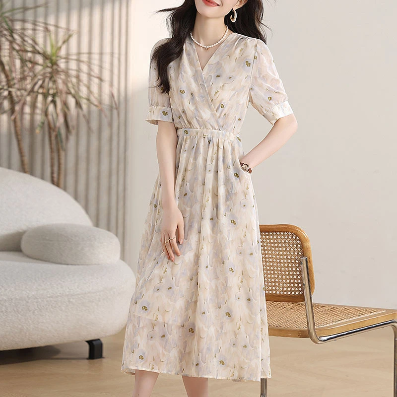 中长款碎花连衣裙女2025新款夏季女装收腰长裙雪纺v领气质a字裙子
