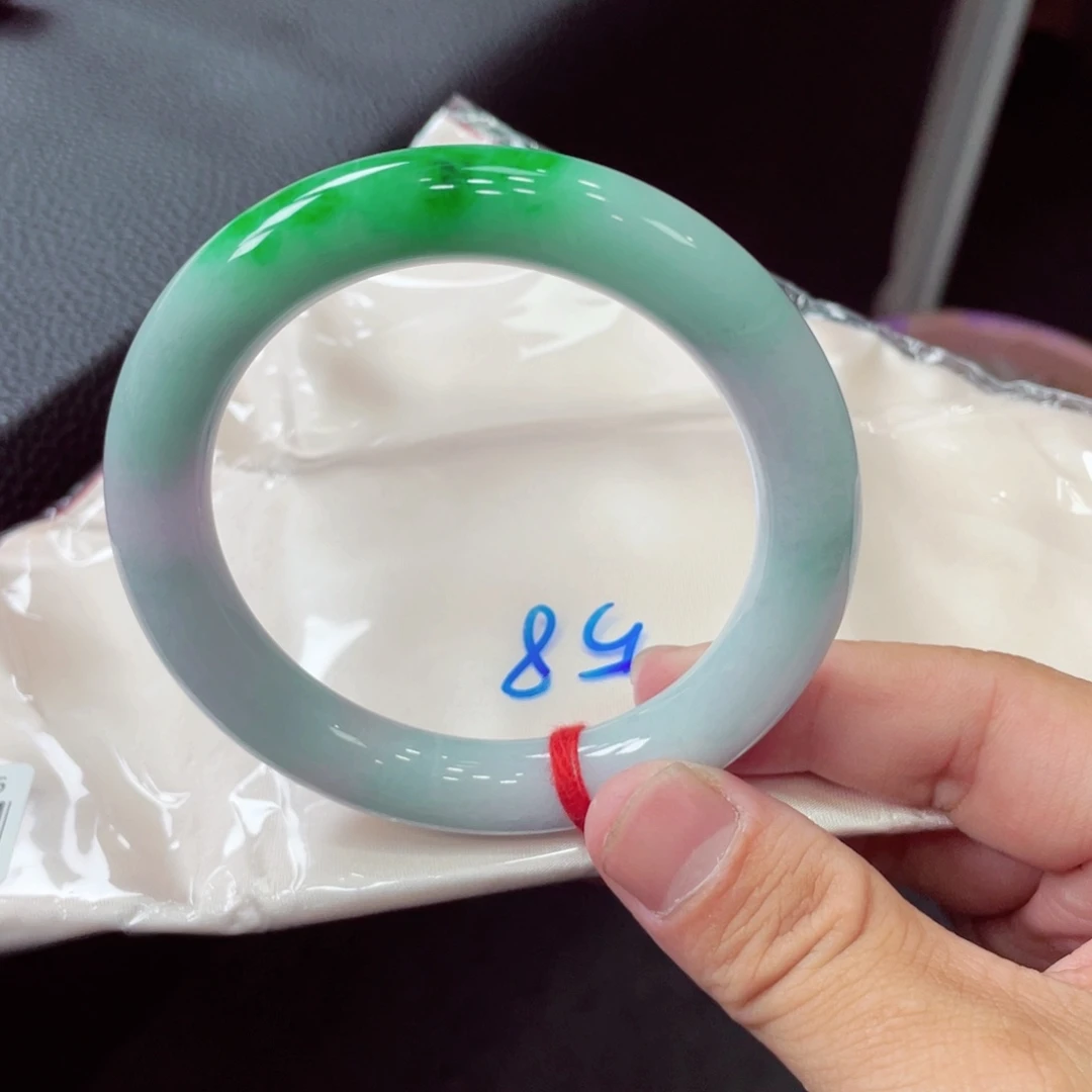 翡翠未镶嵌手镯翡翠