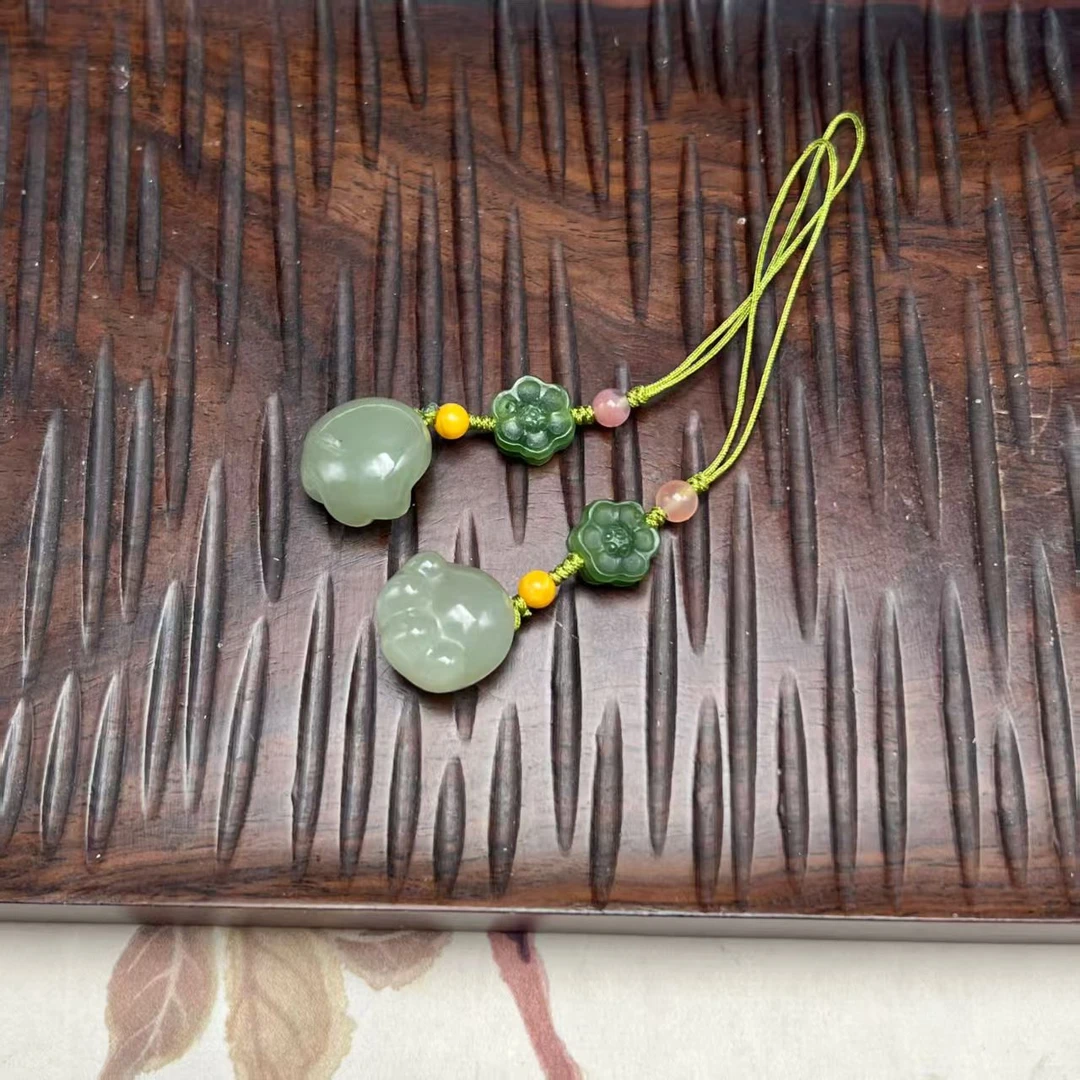 【北野珠宝】天然和田玉挂件-B129H-26多样性发一17x17x10mm