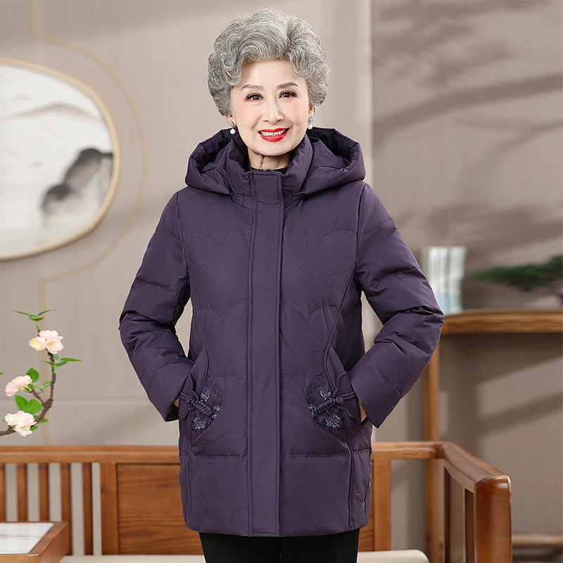妈妈羽绒服女中老年加厚保暖连帽大码冬季奶奶白鸭绒气质外套女