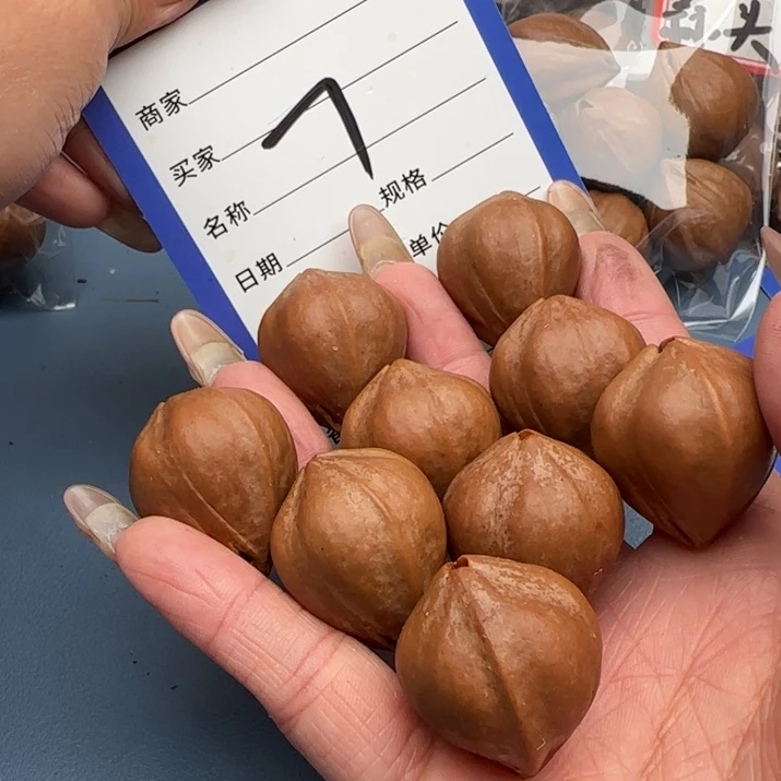 张***将橄榄核手串橄榄核
