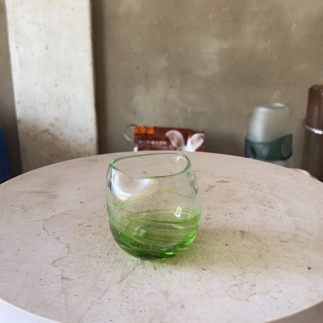 弘扬琉璃花器微瑕高度8
