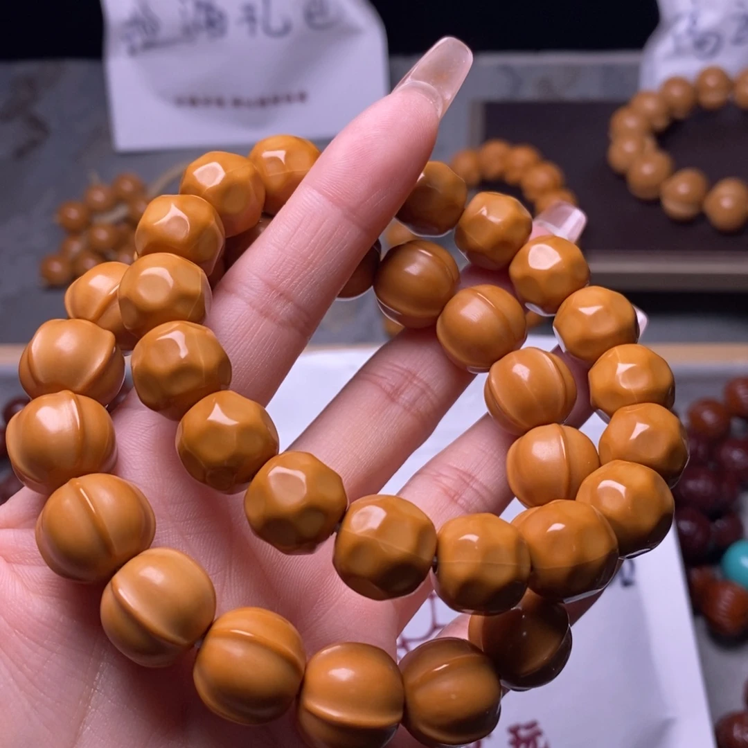 文玩核桃手串奶酪鲨鱼